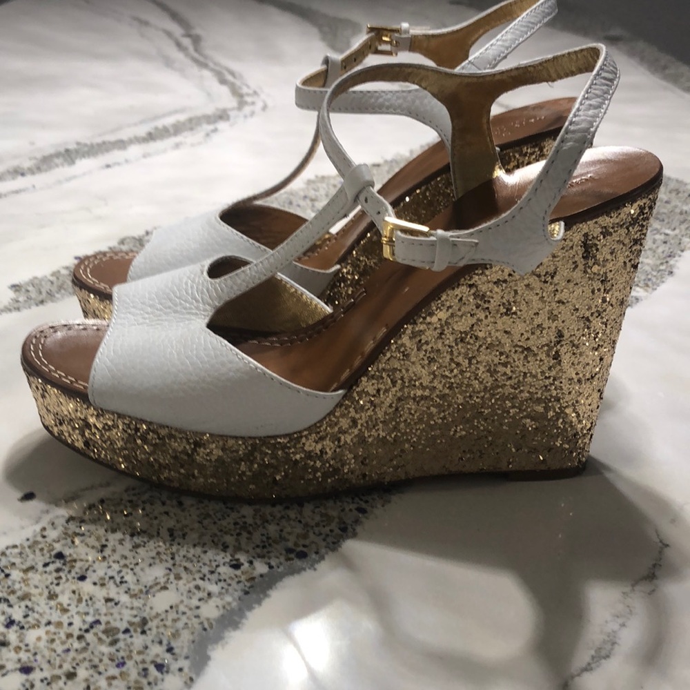 Kate Spade white and gold open toe shoes for women size 10